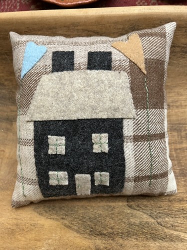 Primitive stitchery prim - stitchery, house