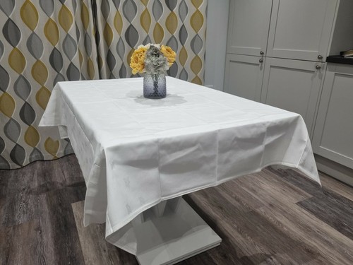Tablecloth 70 white - 70", 70"