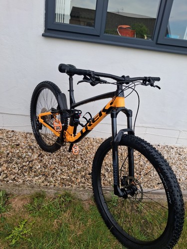 Trek fuel 29in 2025 full - ex,