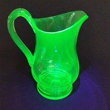 ART DECO VASELINE URANIUM