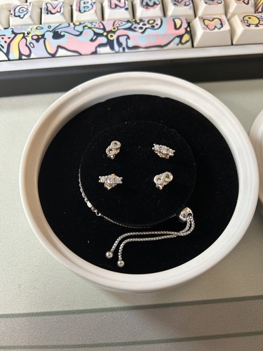 Pandora gift set stud earrings - gift,