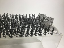 210 x Vintage Lead Toy Soldiers, 2x Moulds 4x Spare Lead Discs War Game,Military