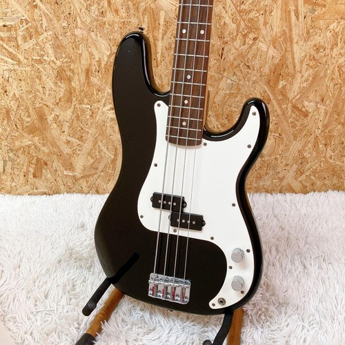 Squier bass fender - p,