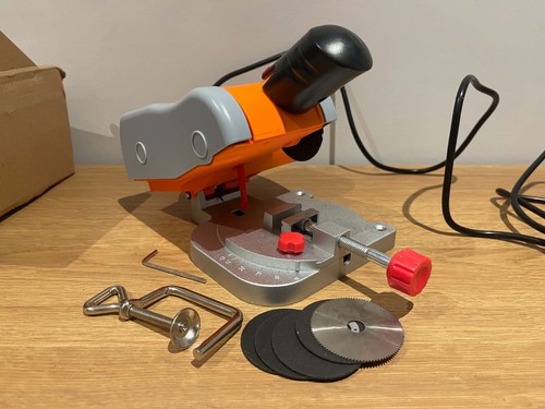 Mini bench cut off - cut,