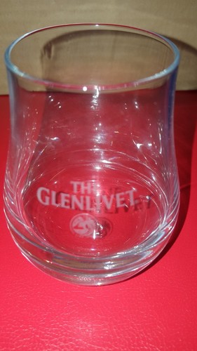 The glenlivit scotch - x,