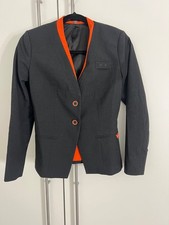 LADIES EASYJET CABIN CREW