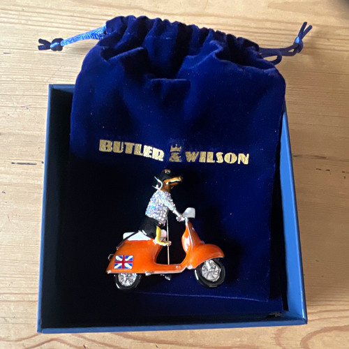 Butler wilson crystal enamel - &,