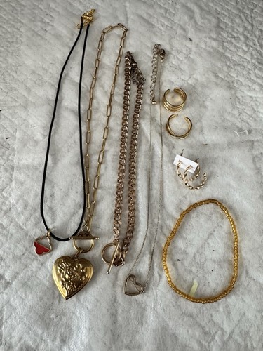 Gold tone heart - pendant, locket