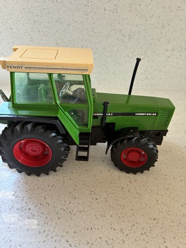 Britains scale fendt - 1:32,