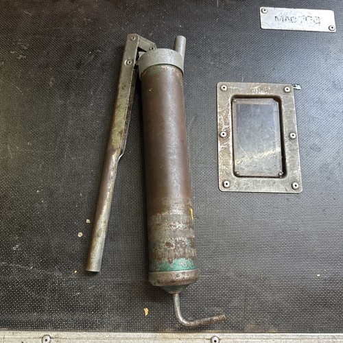 Vintage hand operated - ,