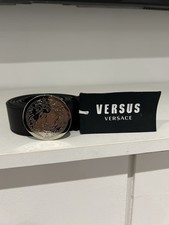 VERSACE VERSUS Engraved Round
