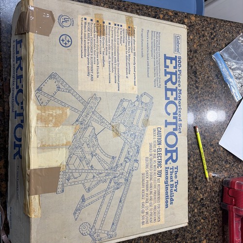 Gabriel 900 piece erector - piece,