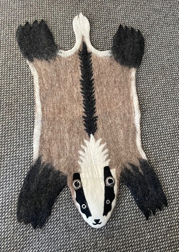 Billie badger rug sew - sew, heart