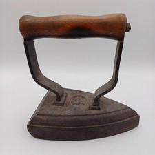 Antique Flat Iron No 5 Wood Handle Decorative/Door Stop 2 KG