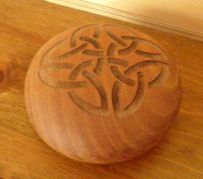 Carved Celtic/Viking Knot Wooden Ornament 9 cm diameter vgc