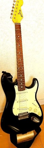 Electric guitar black - +, hiwatt
