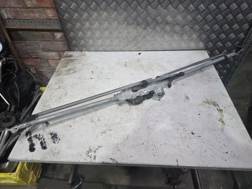 Vauxhall astra front - vauxhall, wiper