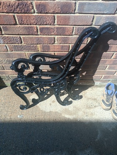 Lions head garden bench - garden,