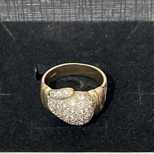 9ct gold iced boxing glove - 9ct,