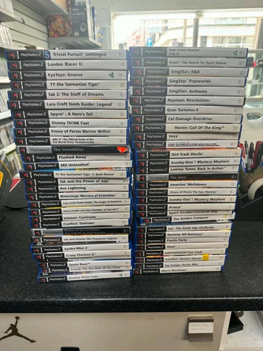 Playstation game bundle - game,