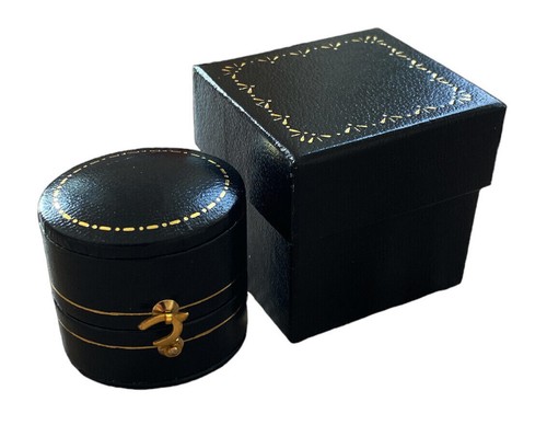 Antique style leatherette