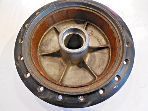 Yamaha tt500 front hub - yamaha,