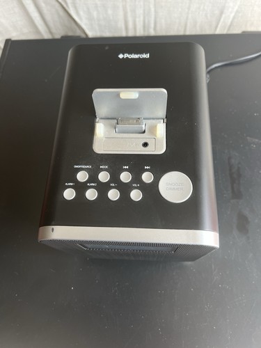 Pod docking station with - pod,
