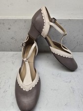 Vintage 1920s Flapper Style Taupe Cream T Bar Mary Jane Shoes 6 Hotter Viviene