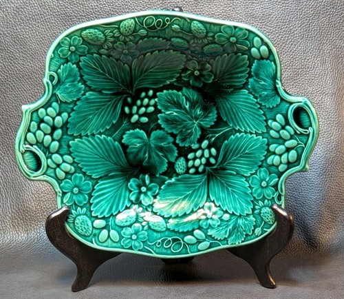1800 green majolica serving - 1800's,