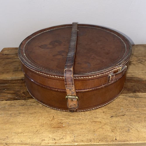 Vintage leather collar box - vintage,