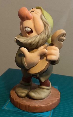 Wdcc sneezy choo - ‘, ah-choo