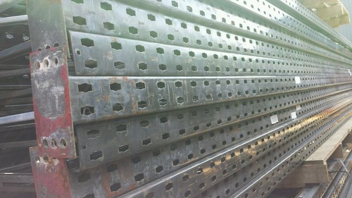 Heavy duty warehouse pallet - duty,