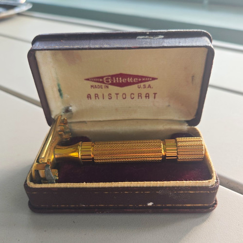 Gillette aristocrat gold tone - aristocrat,