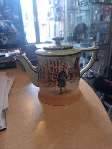 Royal doulton pottery dickens - royal,
