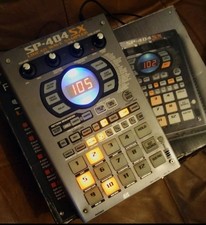 ROLAND SP-404SX Linear Wave Sampler With Box & SD card