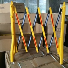 Expandable Barricade Portable