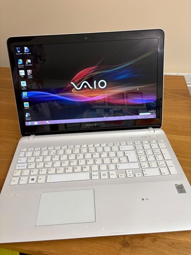 Sony vaio svf153a1ym 6 - i5, 15.6"