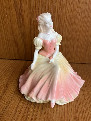 Coalport figurine beth - coalport,