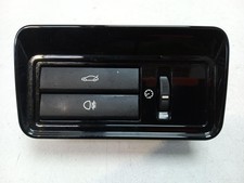 JAGUAR XJ PART NUMBER: AW93-11654-AA - BOOT RELEASE AND FOG LAMP SWITCH (*) V8 S