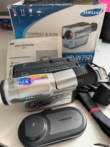 Samsung w75d camcorder 8 - camcorder,