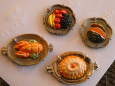 Vintage Dolls House  Dol Toi