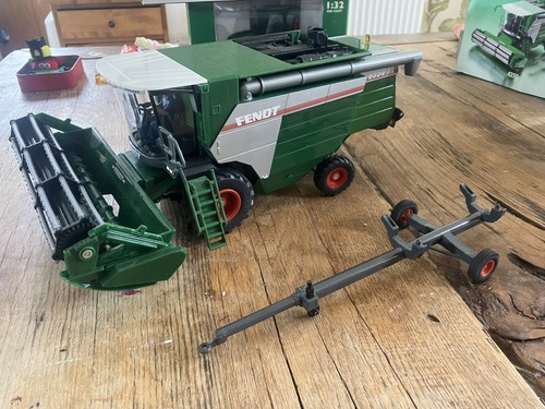 Siku fendt combine - , harvester