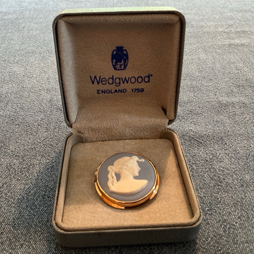 Wedgwood blue jasperware cameo - wedgwood,