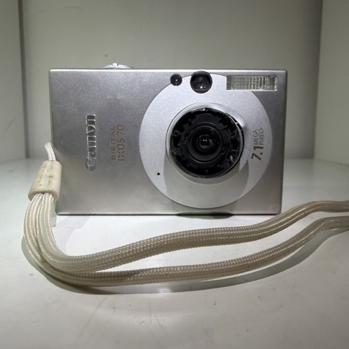 Canon digital ixus 1mp - canon, 70
