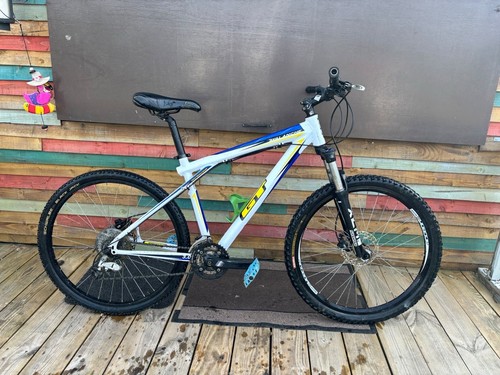 Avalanche mountain bike - gt,