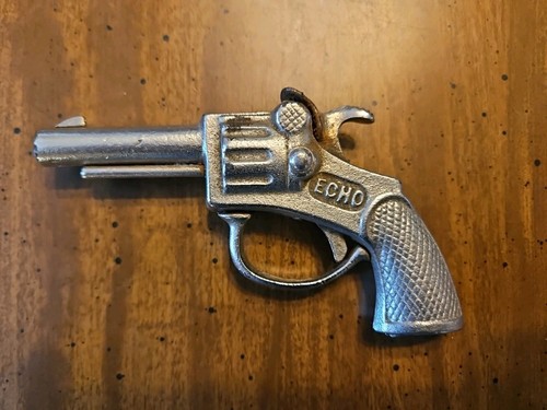 Vintage metal hubley echo toy - hubley,