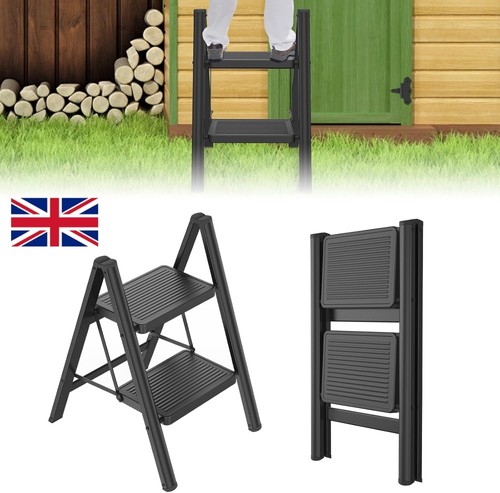 Portable step ladder - 2,