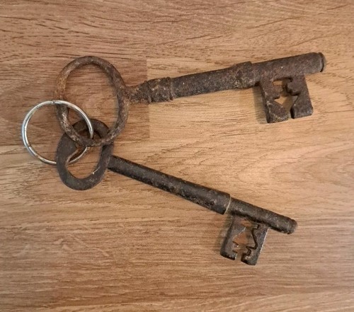 Pair antique vintage - pair,