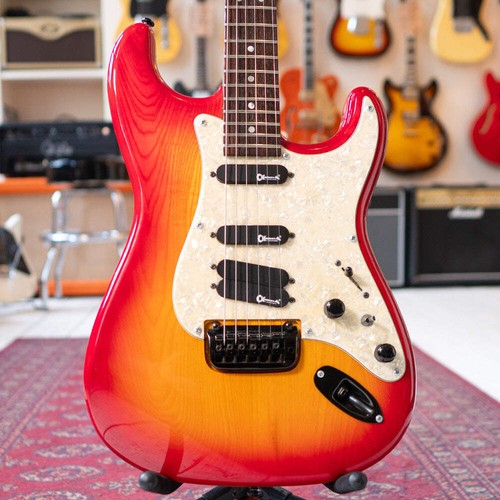 1990 charvel made japan st - charvel,