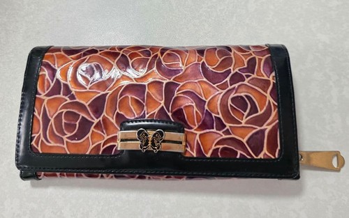 Used anna sui long wallet - sui,